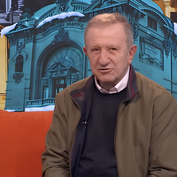 ROĐEN SA 6 PRSTIJU NA OBE RUKE! Žika Nikolić potvrdio glasine - morao je i da se operiše (VIDEO)