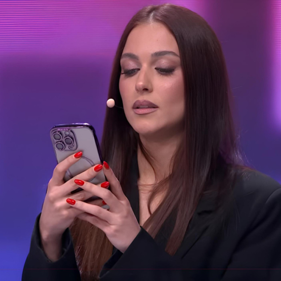 Nećete verovati koji još talenat ima Mahrina: Ceo studio zanemeo kad je čuo... (VIDEO)