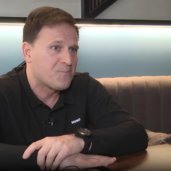 "TO JE NOTORNA LAŽ" Ovaj pevač je žario i palio 90-ih godina, a sada je stao na kraj svim nagađanjima!