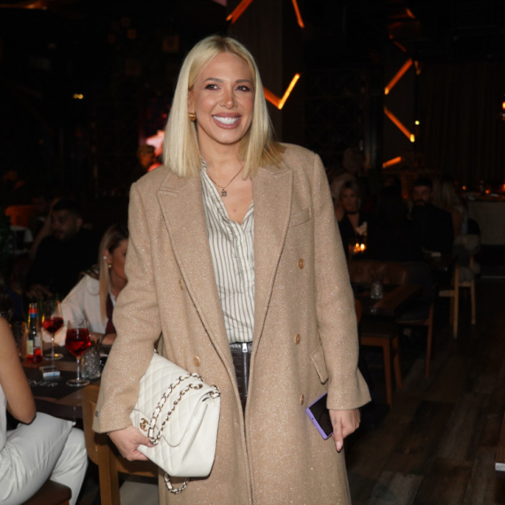 "Bravo hrabrice moja" Emotivne poruke preplavile mreže - koleginice čestitale Milici Todorović na prinovi