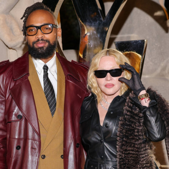 Zašto sve više žena bira mnogo mlađe muškarce?