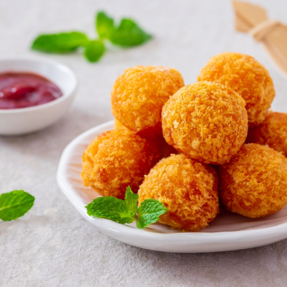 Kuglice od sira od samo DVA SASTOJKA! (VIDEO)