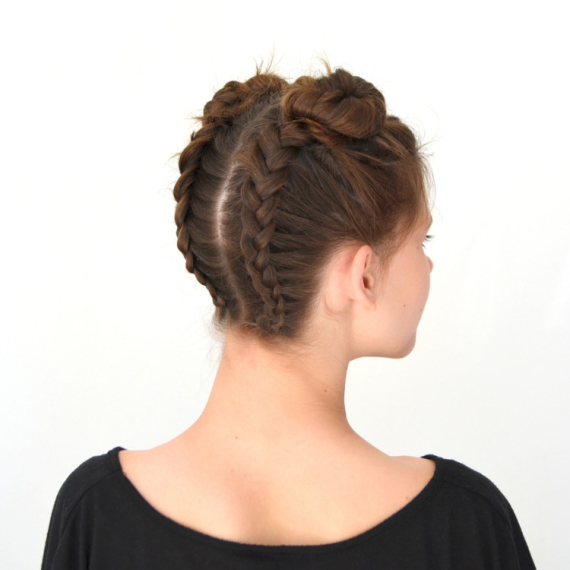 Napravila je OBRNUTE RIBLJE KOSTI i dobila najlepše LOKNE koje ste ikada videli (VIDEO)