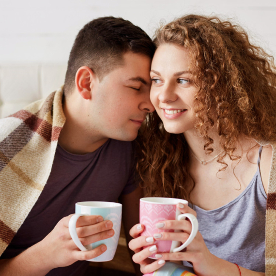 DNEVNI HOROSKOP ZA 11. FEBRUAR: Device imaju VELIKE PLANOVE sa partnerom; Strelčevi rešavaju PROBLEME na poslu, a Vodolije očekuju NEPLANIRANI TROŠKOVI!