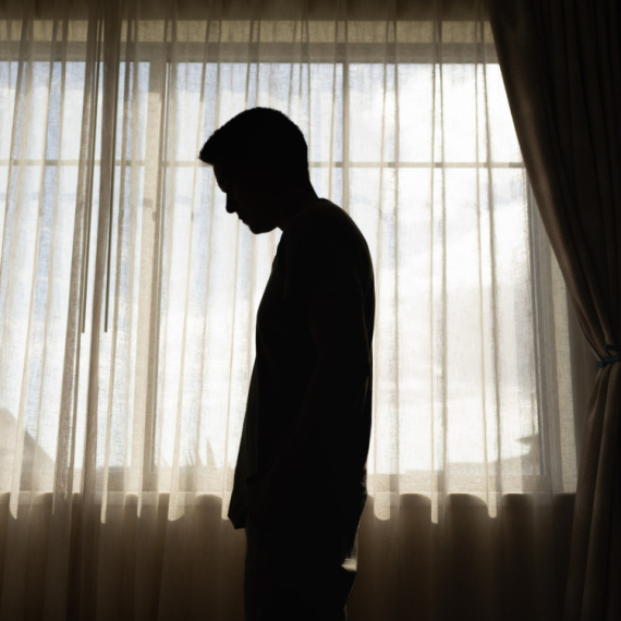 MRAČNE STRANE HOROSKOPSKIH ZNAKOVA: Ko je sklon LAGANJU, ko je POSESIVAN, a ko pesimista?