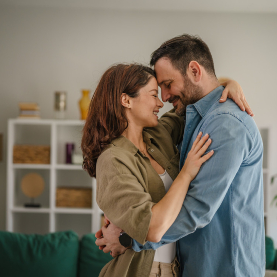 DNEVNI HOROSKOP ZA SREDU 18. FEBRUAR: Ribe se konačno pokreću s MRTVE TAČKE, Rakovi sa dobrim POSLOVNIM PRILIKAMA, Vagama se poboljšava ljubavni odnos