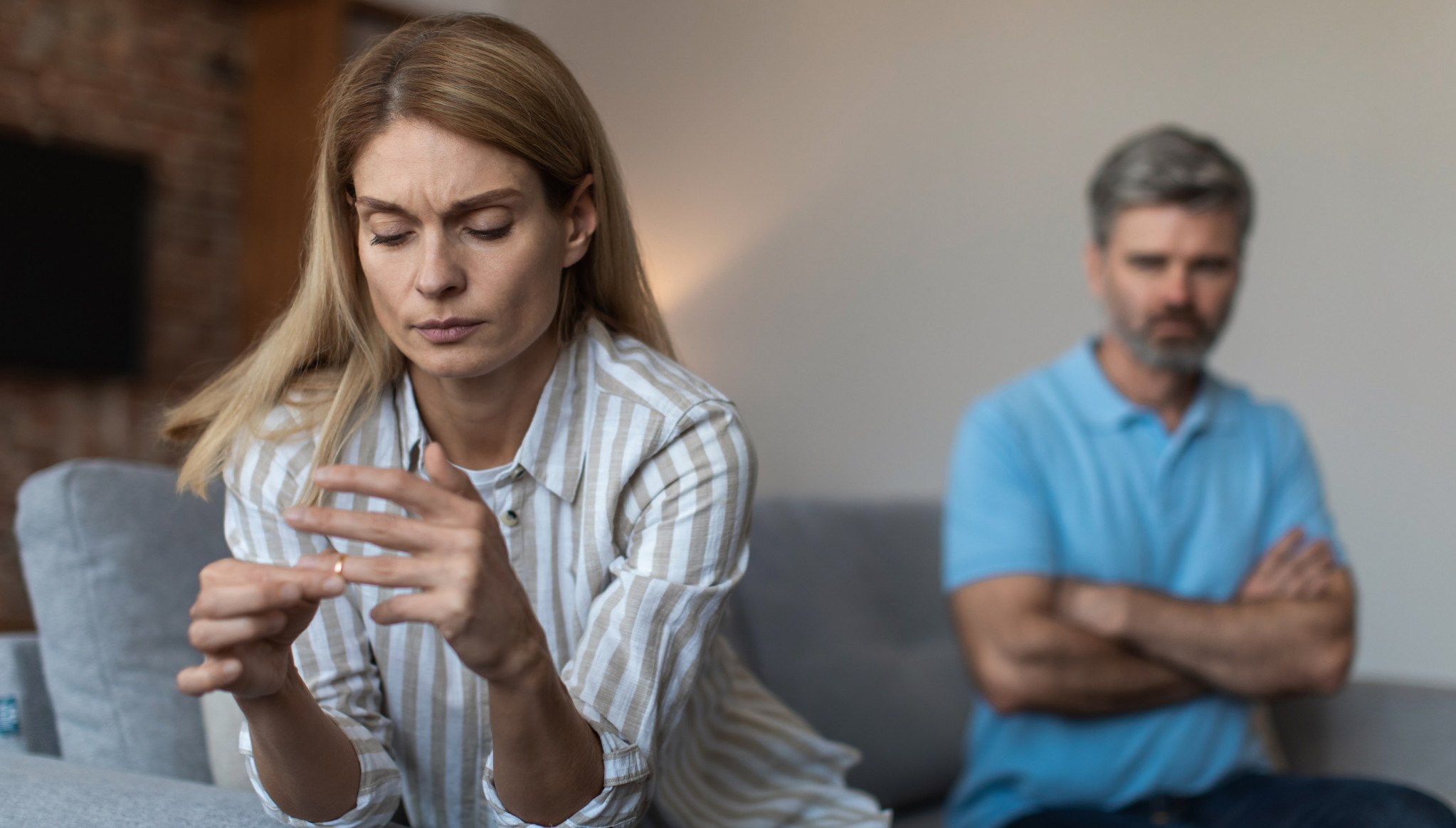 Postoji 5 velikih razloga zašto je nastavljanje dalje NAKON RAZVODA toliko strašno teško