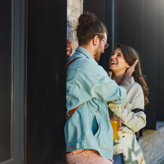 DNEVNI HOROSKOP ZA PETAK 20. FEBRUAR: Bikovi NERVOZNI, Device u OBAVEZAMA, Škorpijama se javlja BIVŠI PARTNER, a neko je veoma zainteresovan za RIBE