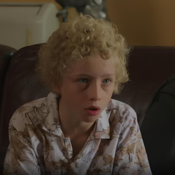 Dadilja sa sela - Petak, 20. februar - Mali Marko želi da Mica pređe da radi kod njega