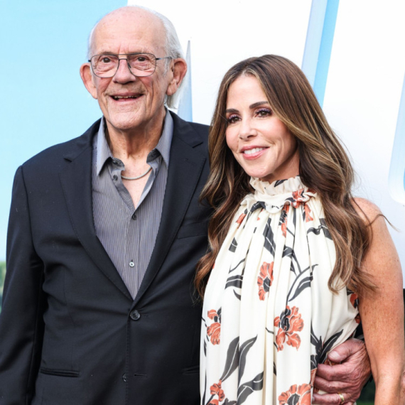 Šok detalji iz petog braka: Glumac (87) ljubi 32 godine mlađu, a ona nerazdvojna sa njegovom bivšom!