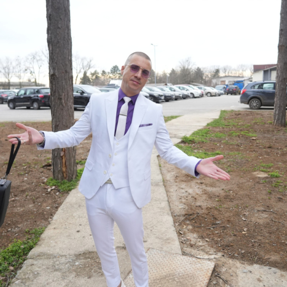 Voditelj Zvezda Granda otkrio ko od članova žirija ima vanzemaljsku energiju: „Čim uđe u studio…“