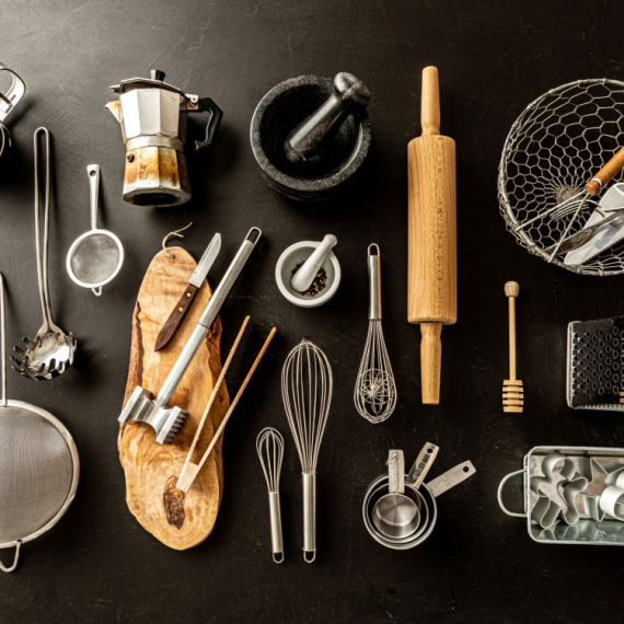 Ovo su jasni znakovi da bi trebalo da kupite novo posuđe