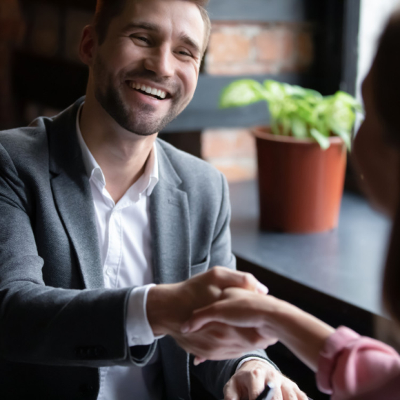 HOROSKOP ZA PETAK, 27. FEBRUAR: Rakovi – danas može pasti jedno fino poznanstvo; Strelčevi - dan je savršen ZA PEGLANJE PROBLEMA!