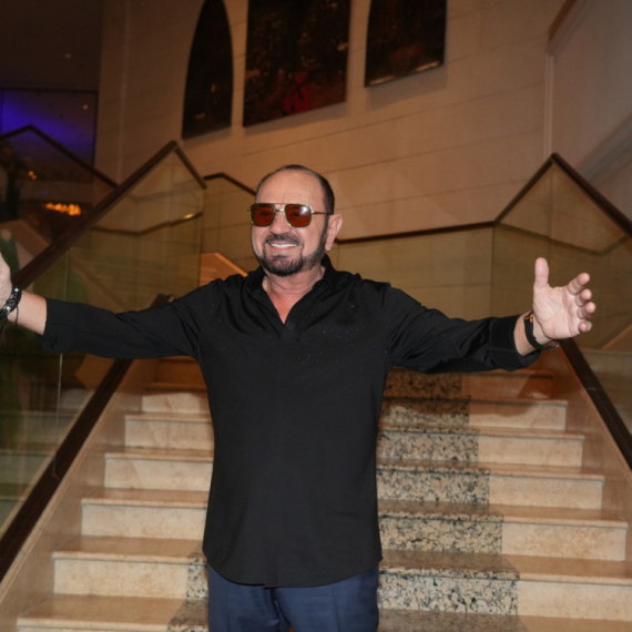 Fotka Mileta Kitića (74) bez majice usijala mreže: „Kao momak“ (FOTO)