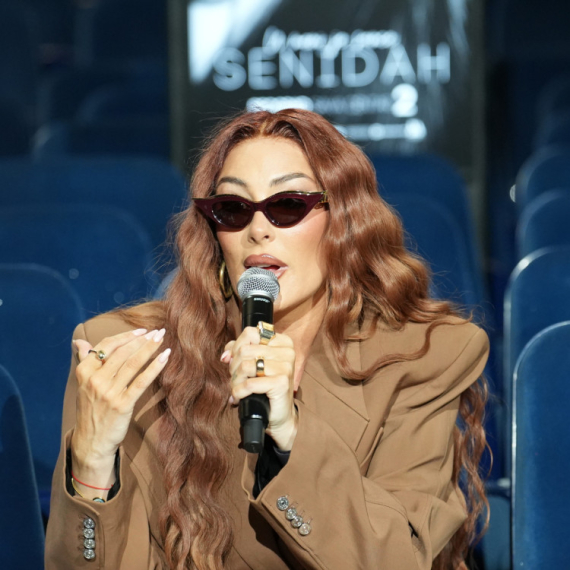 Senida doživela NEZGODU pred koncert u Novom Sadu