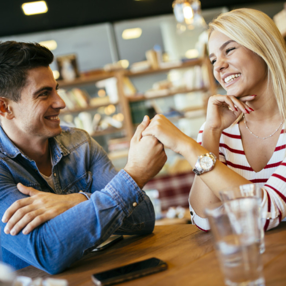 DNEVNI HOROSKOP ZA ČETVRTAK 5. MART: Ribe treba da preduzmu INICIJATIVU, Device daju ŠANSU LJUBAVI, Bikovi sa odličnim POSLOVNIM MOGUĆNOSTIMA