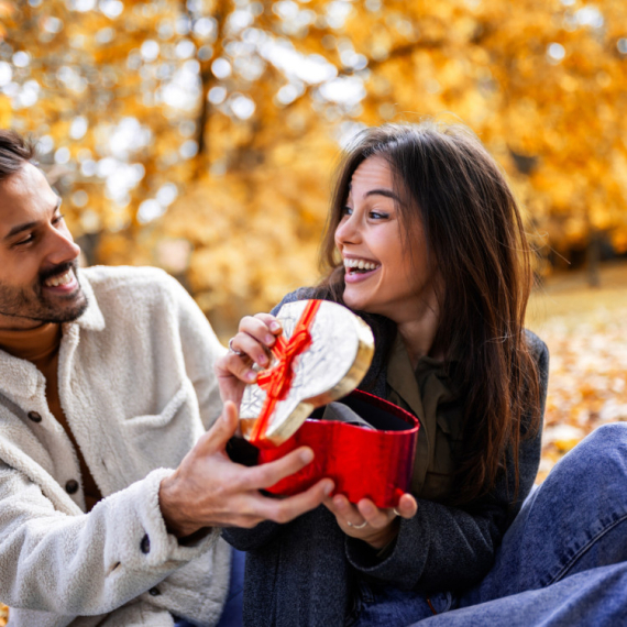JEDNOM I ZAUVEK? Ne baš! Koliko VELIKIH LJUBAVI većina ljudi ima u toku života?