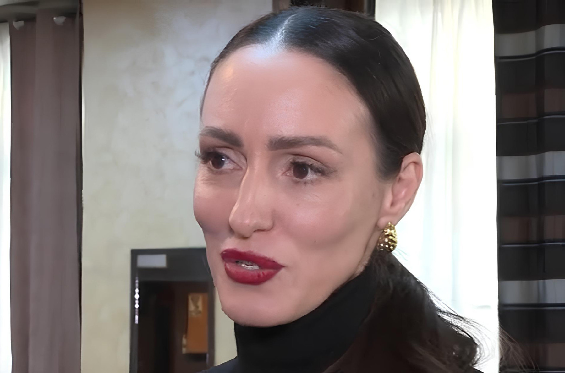 Važila je za jednu od najlepših i najzgodnijih pevačica na estradi! Gde je i šta radi Slađana Ivanišević? (VIDEO)