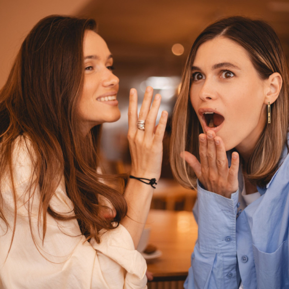 5 razloga zašto je TRAČARENJE zapravo korisno