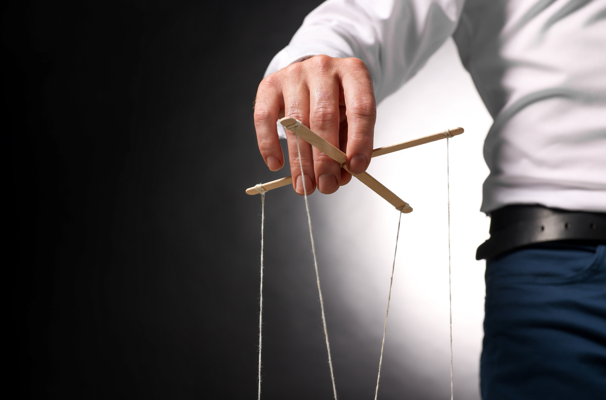 Ljudi rođeni u ovim MESECIMA vole da sve drže POD KONTROLOM!