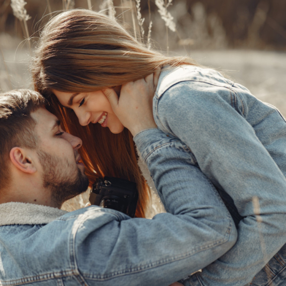 DNEVNI HOROSKOP ZA SUBOTU, 14. MART: Vage pokreću pitanja koja ih MUČE, Blizance pokreće velika STRAST, Jarčevi prave POMAKE