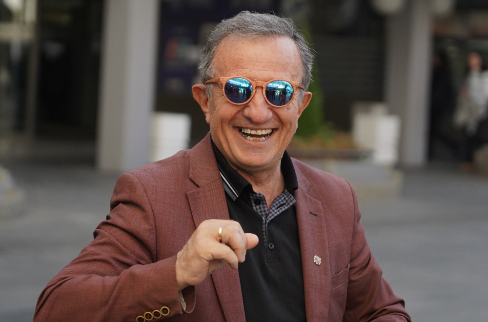 "Žikina šarenica" STIŽE NA PRVU: Žika Nikolić otkrio da će emisiju voditi sa OVOM lepom voditeljkom