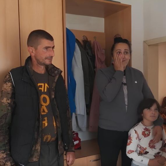 Radna akcija sa Tamarom - Sreda, 11. mart - Profesorka prijavila Jovičiće za emisiju: Predivna porodica, deca su skromna, lepo vaspitana