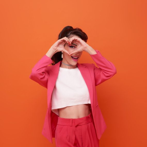 HOROSKOP ZA ČETVRTAK, 12. MART: Dobar momenat za Lavove da naprave preokret u odnosu sa osobom koja ih zanima; Vodolije - emotivni partner ima odličan predlog!