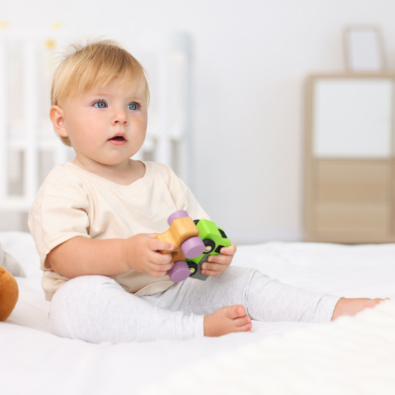 Ove TRI stvari za decu nikad ne kupujete polovne! Možda su jeftinije, ali mogu da budu i opasne