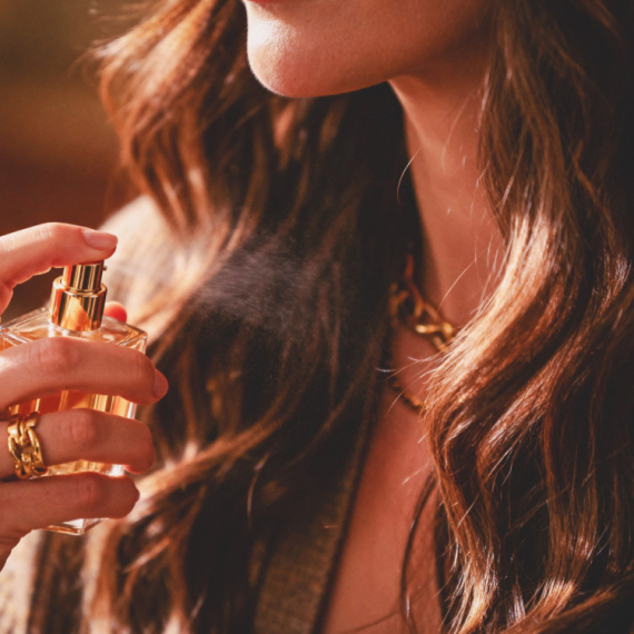 Nosite isti parfem svaki dan? Evo zašto ne bi trebalo