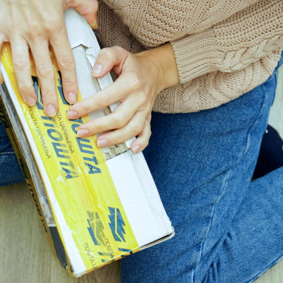 Pošta Srbije naplaćuje zastupanje u sačinjavanju elektronske carinske deklaracije