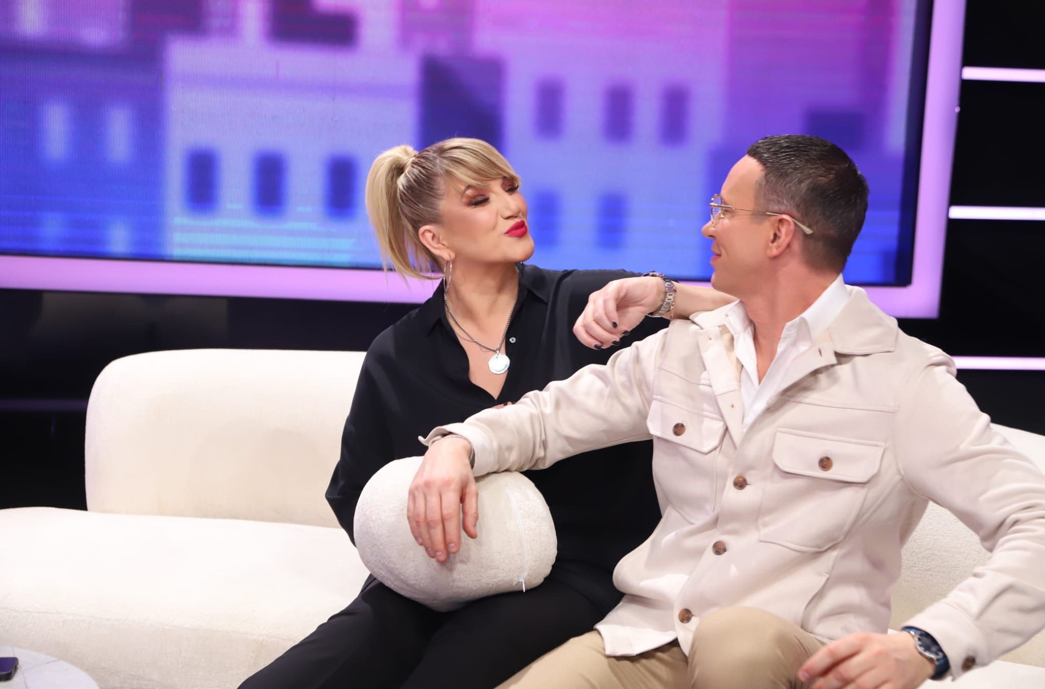 Grand Specijal - Nedelja, 15. mart - Tri velike muzičke zvezde otkriće detalje iz svog privatnog života