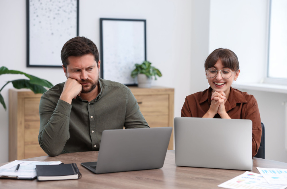 Ovi znakovi najčešće "rade iza leđa" kolegama na poslu