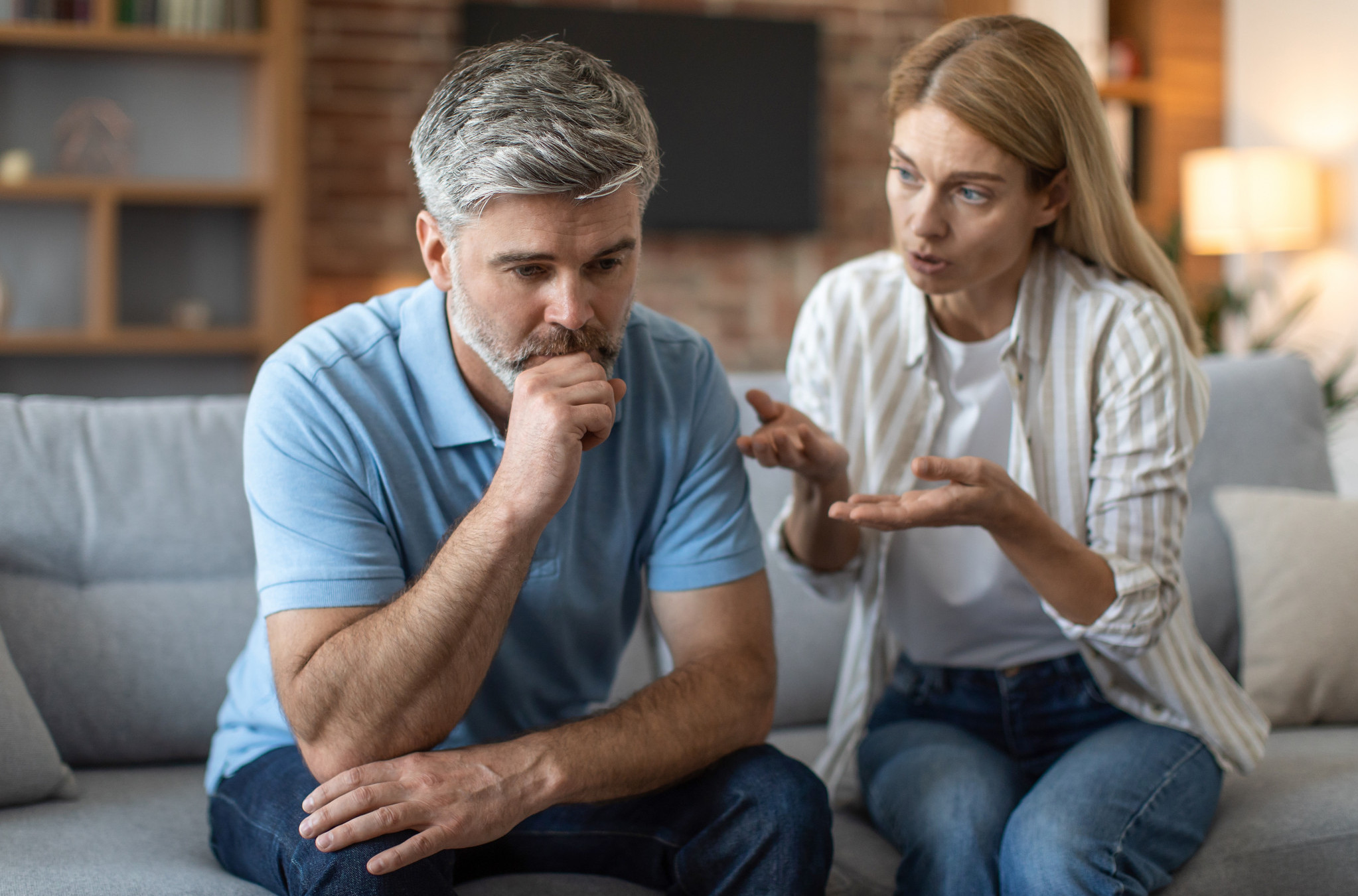 DNEVNI HOROSKOP ZA ČETVRTAK 19. MART: Ribe imaju PRITISAK NA POSLU, Jarčevi nezadovoljni postignutim dogovorima, Bikovi rešavaju jedan po jedan problem