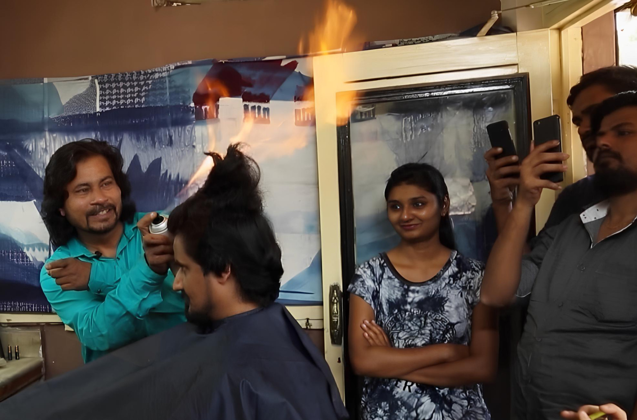 Galileo - Nedelja, 22. mart - Zaboravite makaze - u Indiji kosu šišaju plamenom!