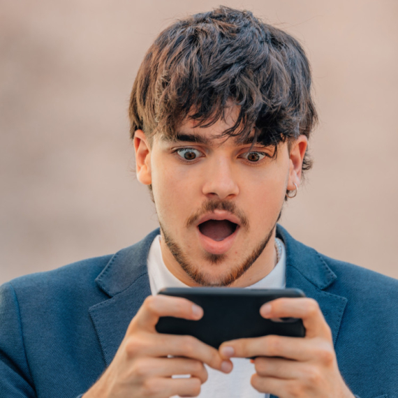 Čovek došao kući, pa pronašao poruku na neočekivanom mestu: Čim je pročitao - shvatio je da je PREVAREN (FOTO)