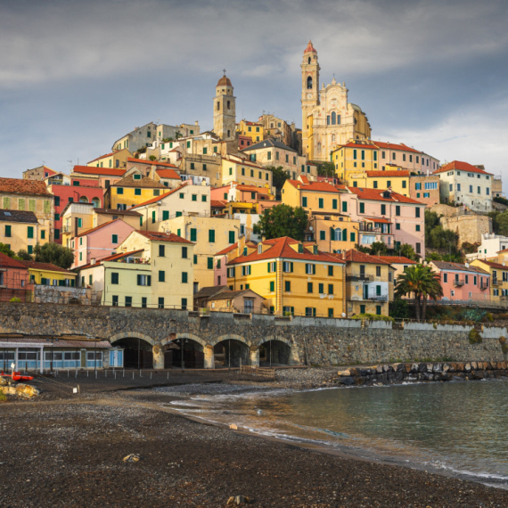 Zovu ga SELO STOTINU UDOVICA, a iza njegove HIPNOTIŠUĆE LEPOTE krije se TRAGIČNA PRIČA o imenu po kom ga većina prepoznaje