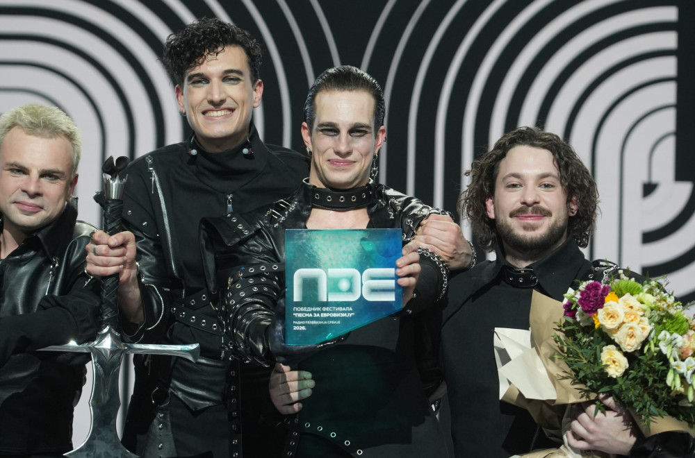 Predstavljaće Srbiju na EVROVIZIJI, a malo ko zna da je ZAPOSLEN U ŠKOLI: "Pozvali su me da dođem na SEDNICU, a onda smo otišli u KAFANU"