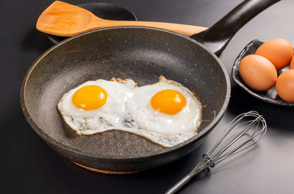 Ove greške svi pravimo pri korišćenju tiganja s nelepljivim slojem