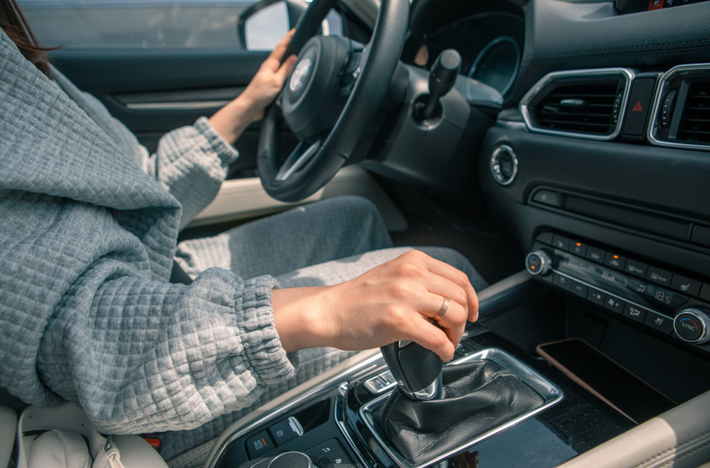 Devojka se odselila od roditelja, pa posle četiri godine doživela ŠOK kada je videla šta su joj OSTAVILI U AUTU!