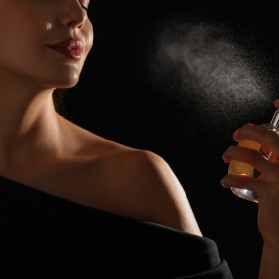 Većina ljudi preferira PARFEM, ali evo kada je TOALETNA VODA ipak bolji izbor