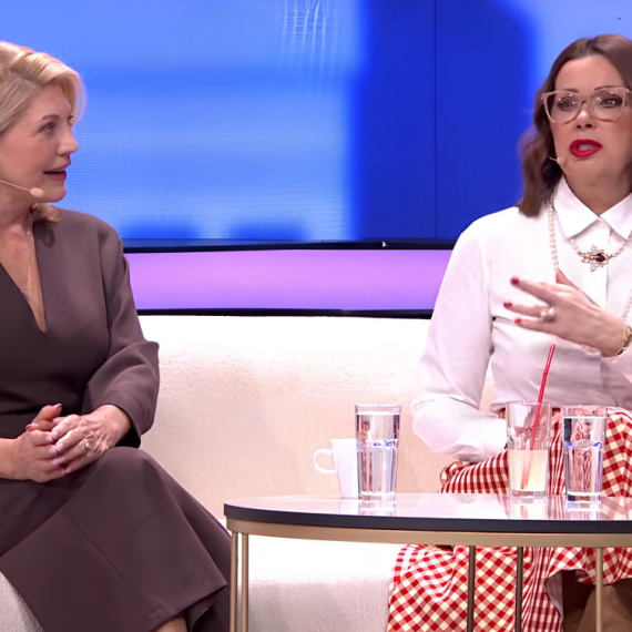 Vraćao ih je da se presvuku! Voditeljke otkrile da je Saša Popović za njih imao određeni KODEKS OBLAČENJA