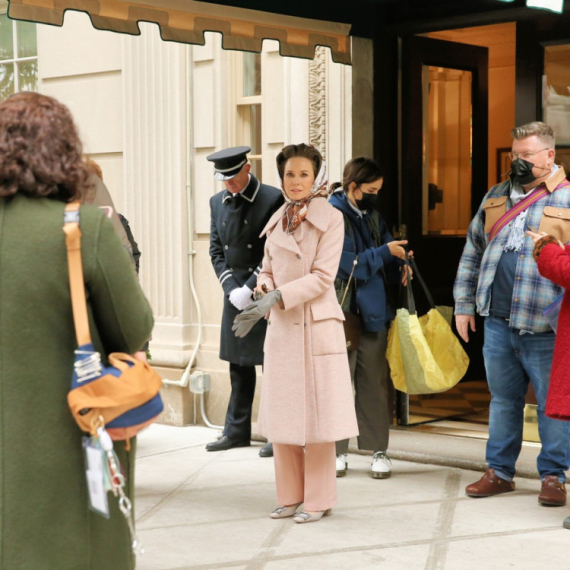 Gledali su je kao SAVRŠENSTVO, a sve je bila MASKA! Živela je obavijena TUGOM, a isplanirala je i SOPSTVENU SAHRANU