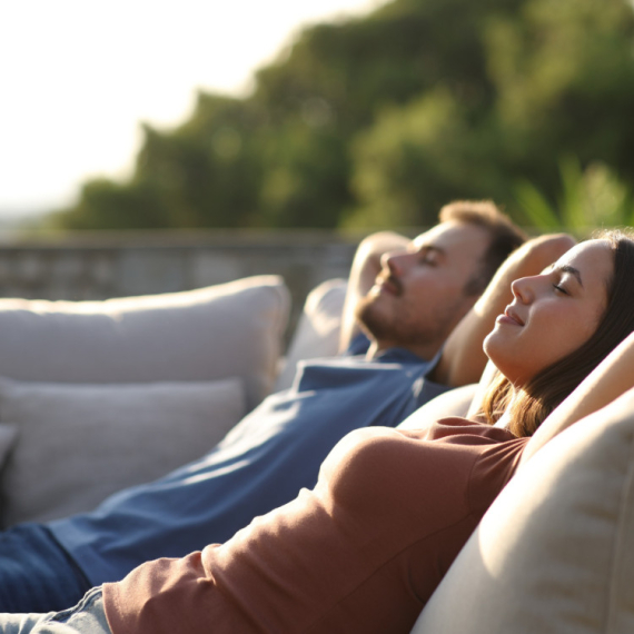 DNEVNI HOROSKOP ZA NEDELJU, 5. APRIL: Bikovi obnavljaju PRIJATELJSTVA, Rakovi puni PLANOVA I IDEJA, Vodolije treba da se OPUSTE