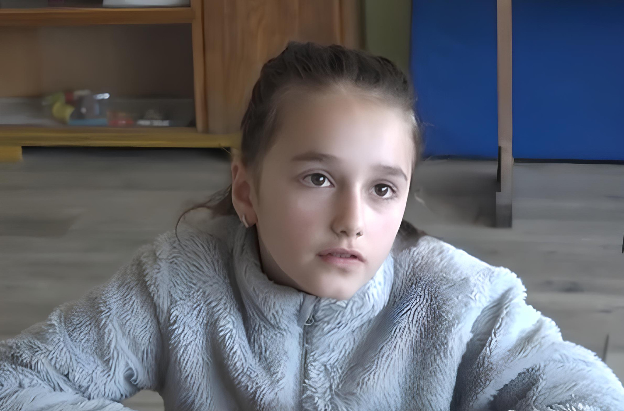 Marija je JEDINA UČENICA u ovoj seoskoj školi! Društvo joj pravi jedan PAS, ali bi ipak volela da ima i drugare (VIDEO)