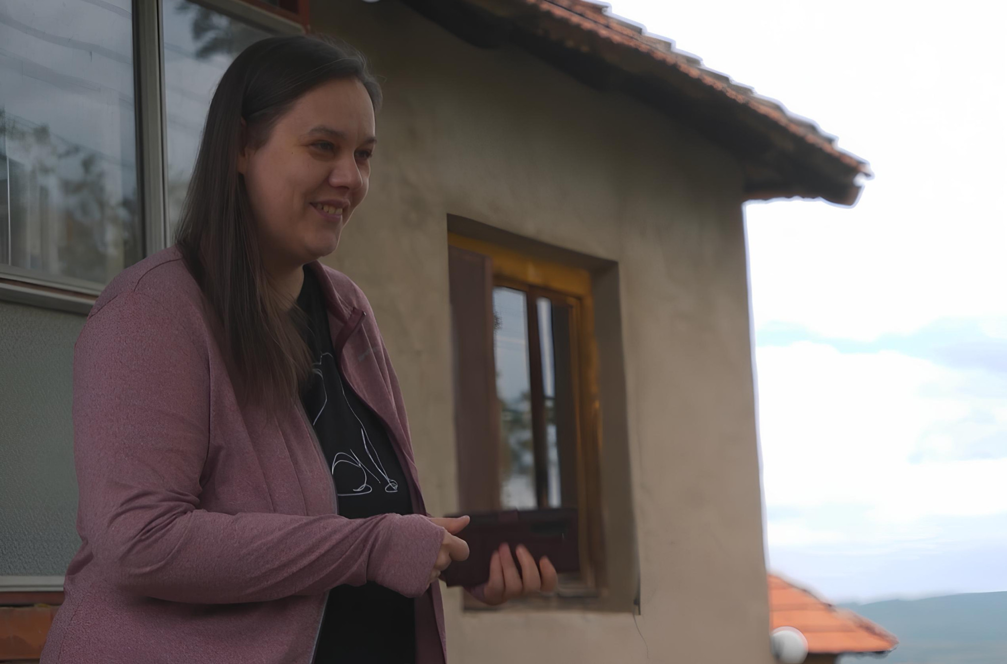 Radna akcija sa Tamarom - Sreda, 1. april - Samohrana majka i njen sin koji ima mnoge zdravstvene izazove napokon dobijaju pravi krov nad glavom