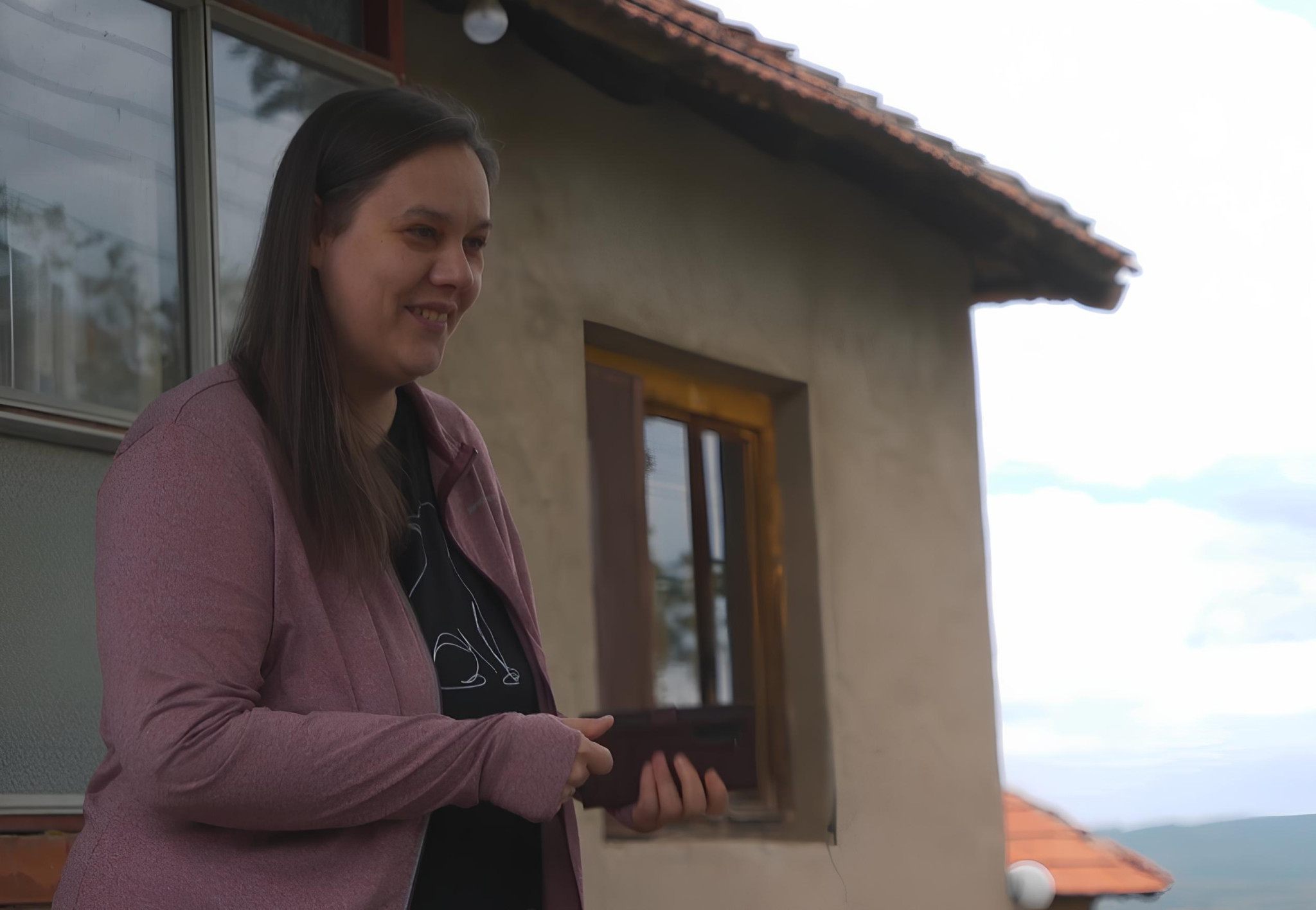 Radna akcija sa Tamarom - Sreda, 1. april - Samohrana majka i njen sin koji ima mnoge zdravstvene izazove napokon dobijaju pravi krov nad glavom