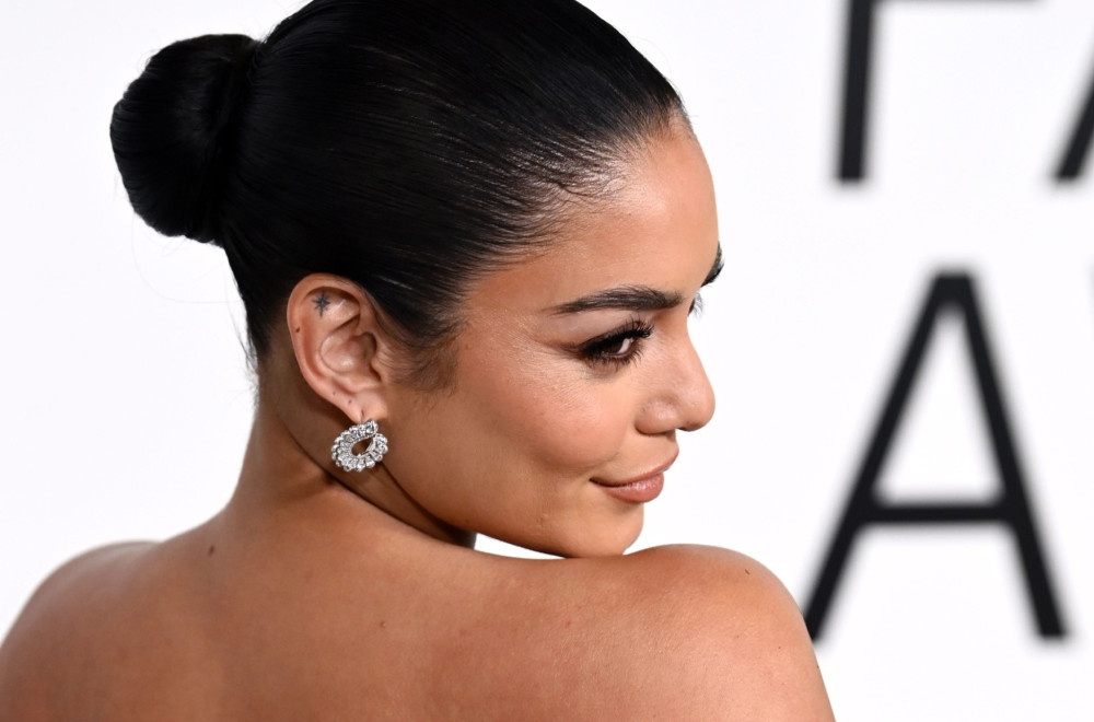 Pevačica otkrila sa čime se suočava nakon drugog porođaja: "Počelo je..."