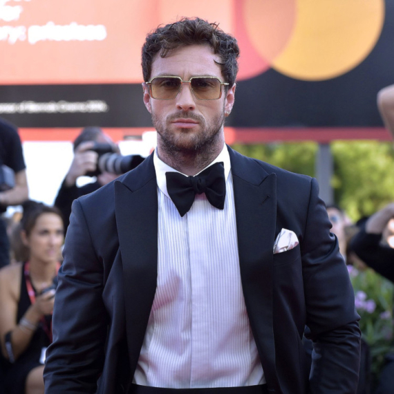 Važio je za najlepšeg muškarca, a sad ovako izgleda: "Ko je ovo, šta mu se dogodilo?" (FOTO)