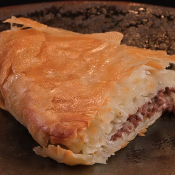 Napravite BUREK po receptu MasterChefa - topi se u ustima!